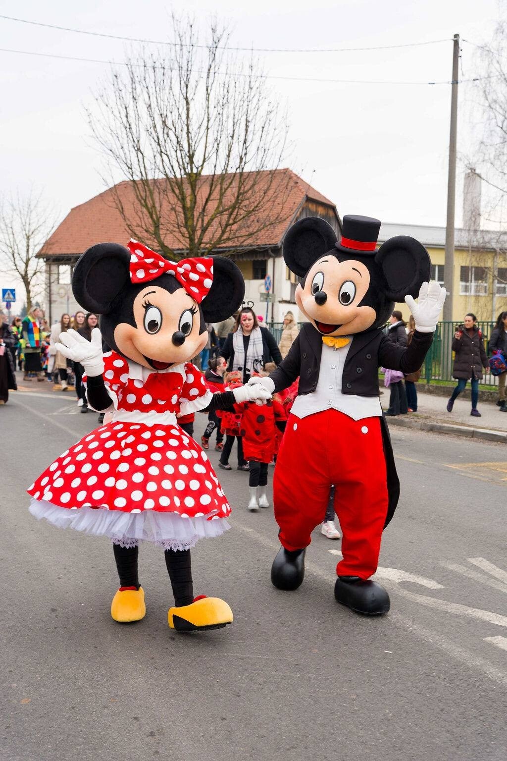 Minnie i Mickey maskote